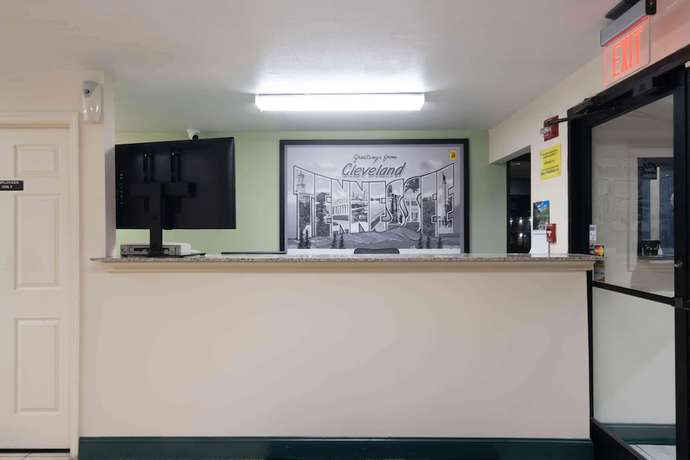 Imagen de los interiores del Hotel Super 8 by Wyndham Cleveland, Windwood. Foto 19