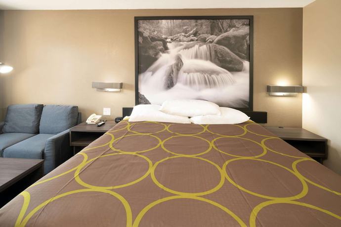 Imagen de la habitación del Hotel Super 8 by Wyndham Cleveland, Windwood. Foto 10