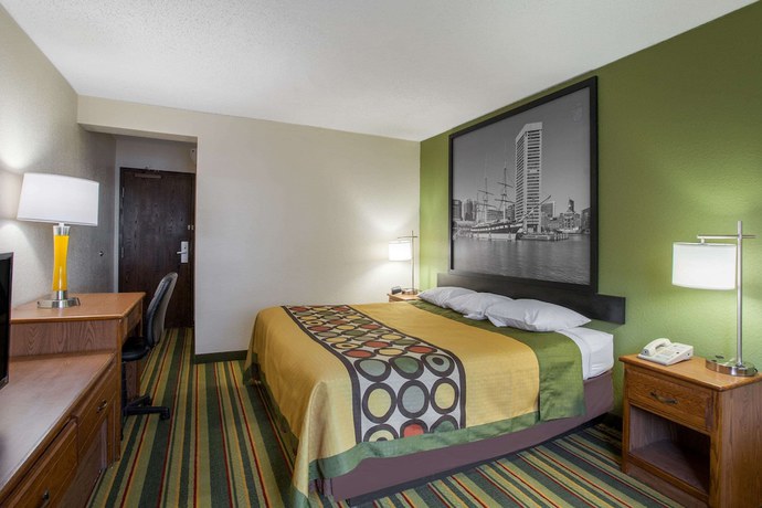 Imagen de la habitación del Hotel Super 8 by Wyndham College Park Wash DC Area. Foto 10