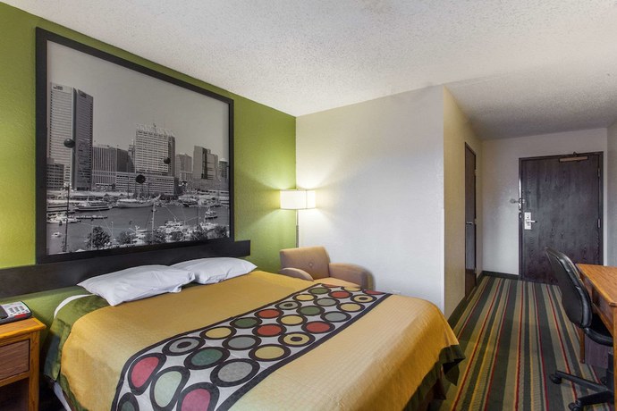 Imagen de la habitación del Hotel Super 8 by Wyndham College Park Wash DC Area. Foto 12
