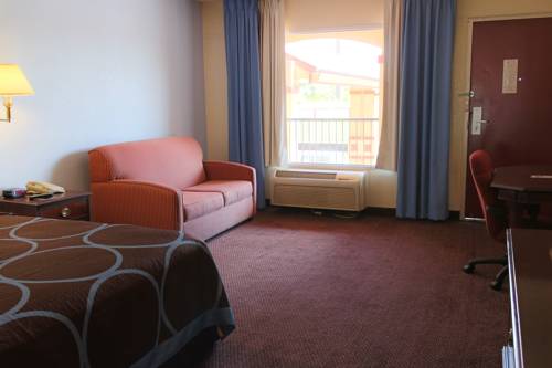 Imagen de la habitación del Hotel Super 8 by Wyndham College Park/Atlanta Airport West. Foto 8