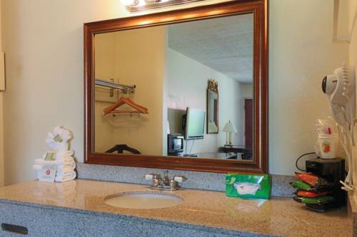 Imagen de la habitación del Hotel Super 8 by Wyndham College Park/Atlanta Airport West. Foto 10