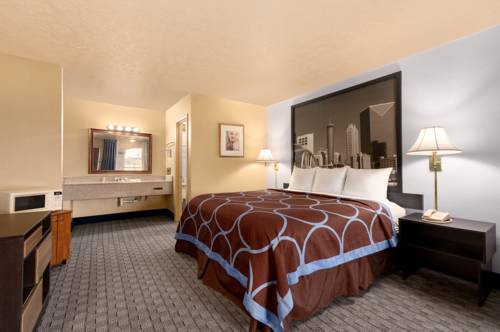 Imagen de la habitación del Hotel Super 8 by Wyndham College Park/Atlanta Airport West. Foto 11