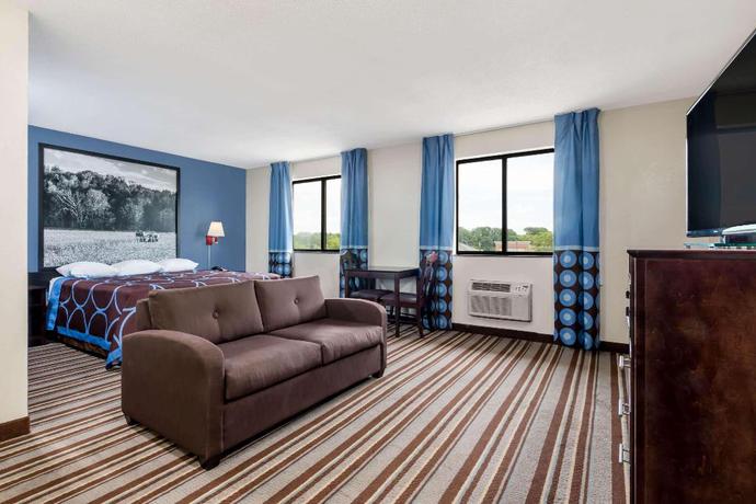 Imagen de la habitación del Hotel Super 8 by Wyndham Columbus/Edinburgh. Foto 2