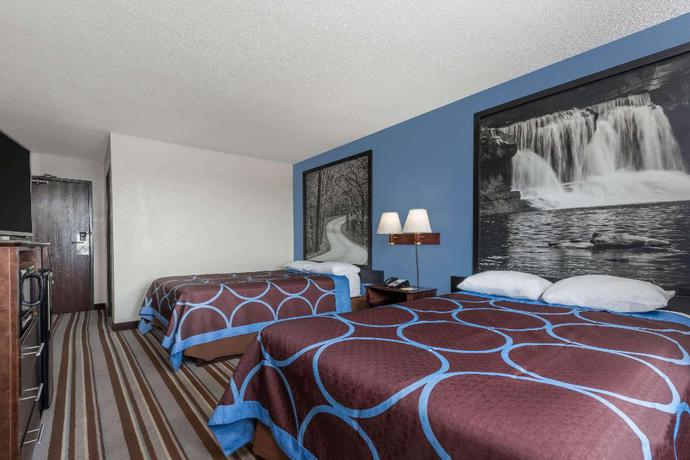 Imagen de la habitación del Hotel Super 8 by Wyndham Columbus/Edinburgh. Foto 7