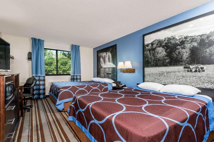 Imagen de la habitación del Hotel Super 8 by Wyndham Columbus/Edinburgh. Foto 8
