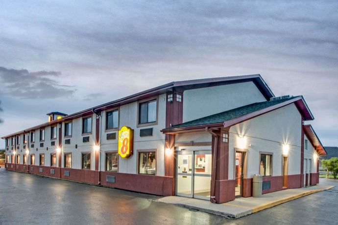 Imagen general del Hotel Super 8 by Wyndham Crystal Lake. Foto 2