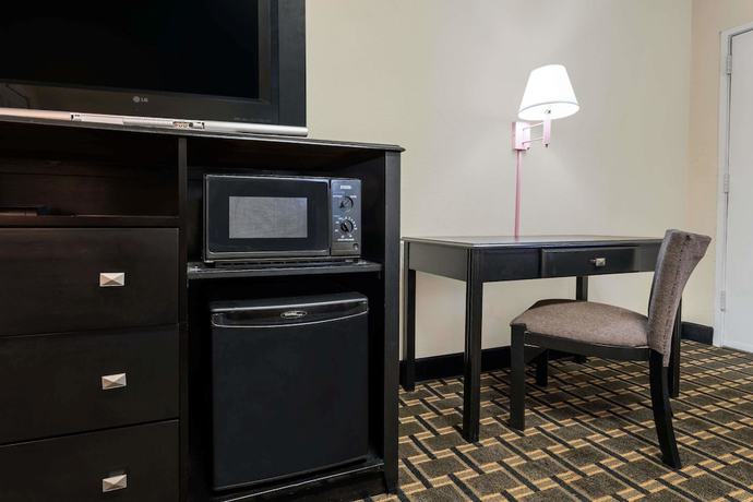 Imagen de la habitación del Hotel Super 8 by Wyndham Decatur/Lithonia/Atl Area. Foto 6