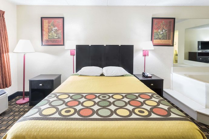 Imagen de la habitación del Hotel Super 8 by Wyndham Decatur/Lithonia/Atl Area. Foto 7