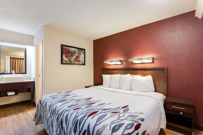 Imagen de la habitación del Hotel Super 8 by Wyndham Deerfield - Northbrook. Foto 6