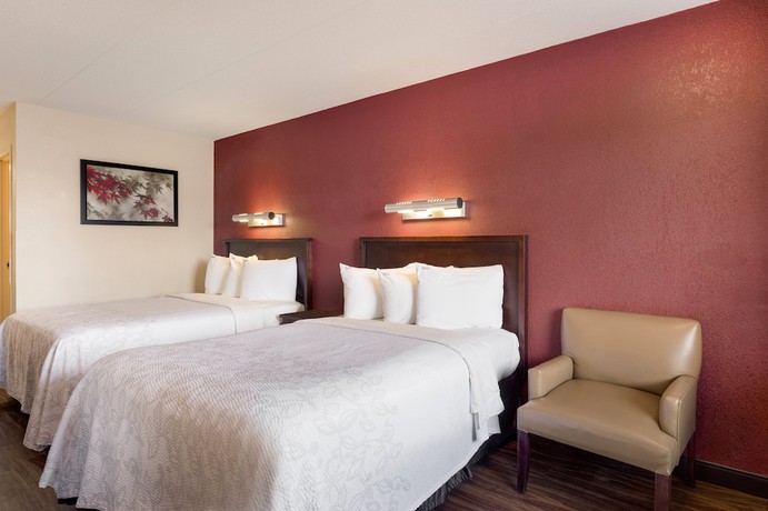 Imagen de la habitación del Hotel Super 8 by Wyndham Deerfield - Northbrook. Foto 8