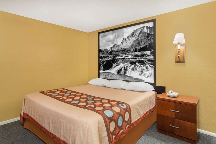 Imagen de la habitación del Hotel Super 8 by Wyndham Diamondville Kemmerer. Foto 4
