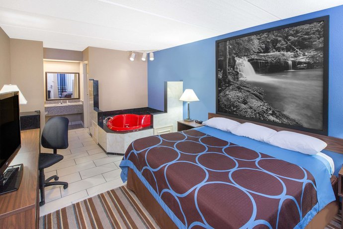 Imagen de la habitación del Hotel Super 8 by Wyndham Dothan. Foto 7