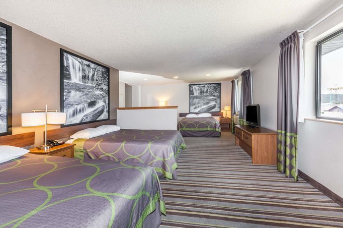 Imagen de la habitación del Hotel Super 8 by Wyndham Dunbar/Charleston Area. Foto 10