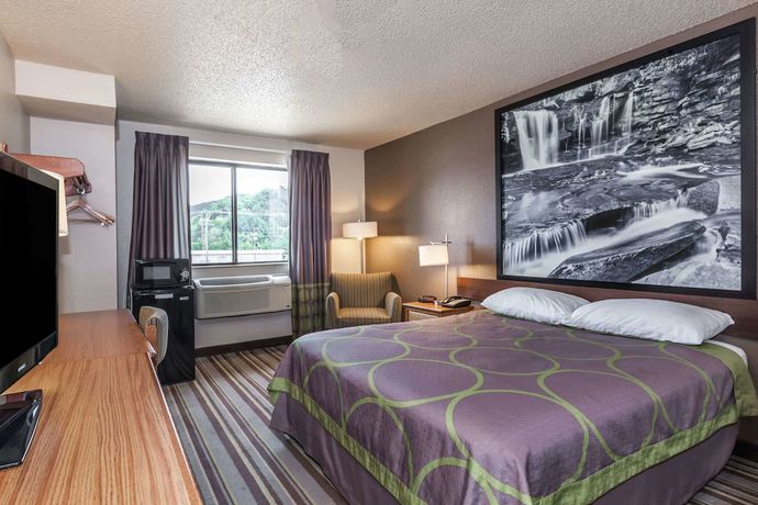 Imagen de la habitación del Hotel Super 8 by Wyndham Dunbar/Charleston Area. Foto 11