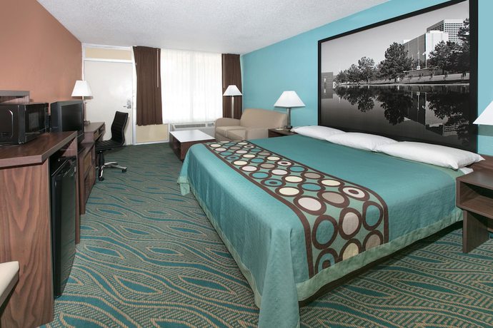 Imagen de la habitación del Hotel Super 8 by Wyndham Duncan. Foto 3