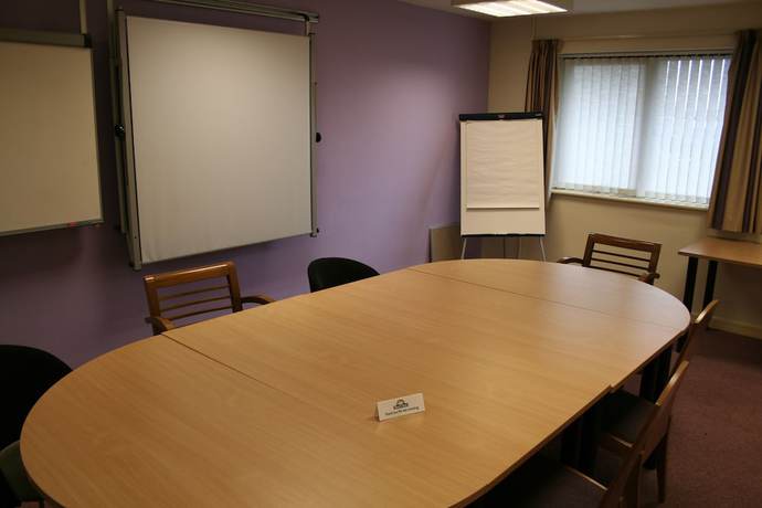 Imagen de los interiores del Hotel Super 8 by Wyndham Durham. Foto 18