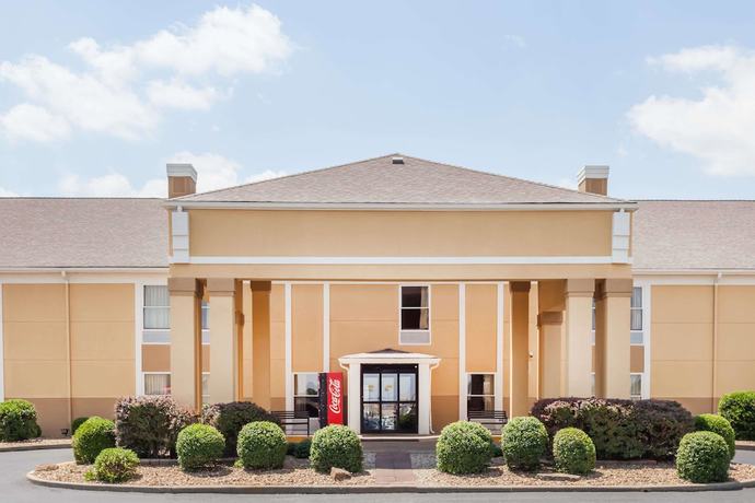 Imagen general del Hotel Super 8 by Wyndham Evansville North. Foto 1