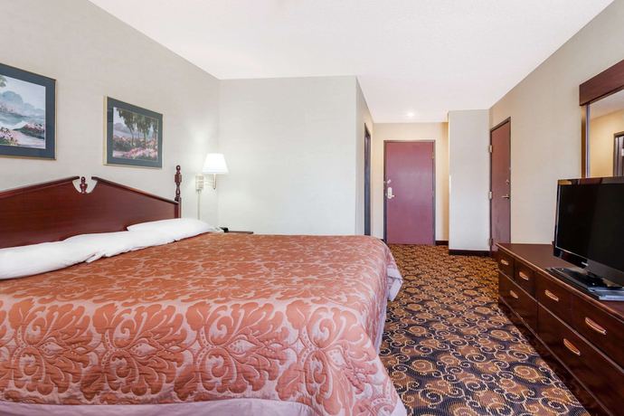 Imagen de la habitación del Hotel Super 8 by Wyndham Evansville North. Foto 5