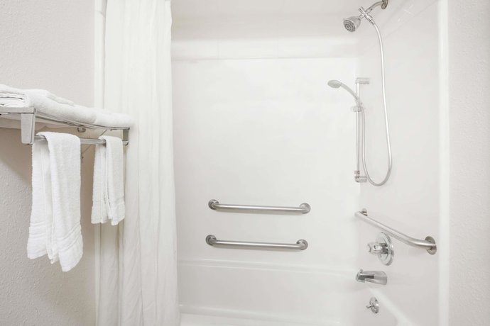 Imagen de la habitación del Hotel Super 8 by Wyndham Evansville North. Foto 13