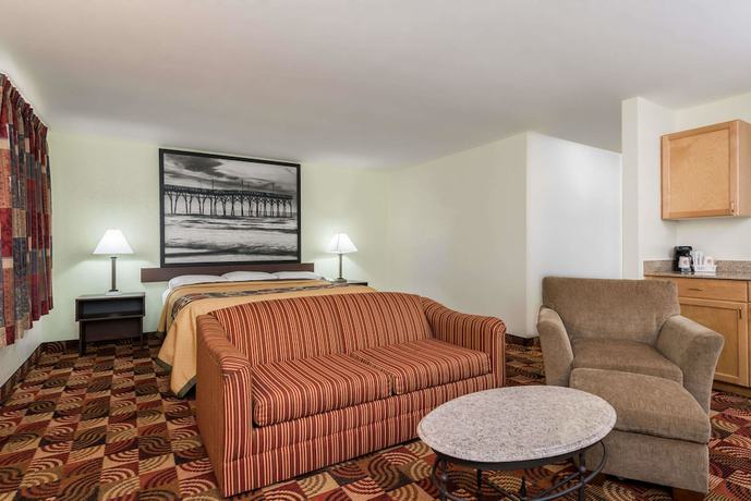 Imagen de la habitación del Hotel Super 8 by Wyndham Fayetteville, FAYETTEVILLE. Foto 9