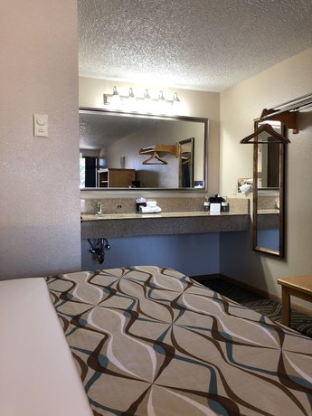 Imagen de la habitación del Hotel Super 8 by Wyndham Florence OR. Foto 10