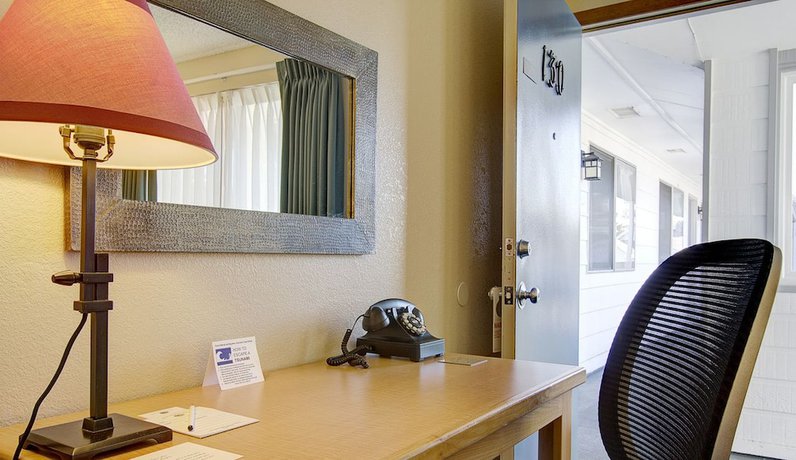 Imagen de la habitación del Hotel Super 8 by Wyndham Florence OR. Foto 14