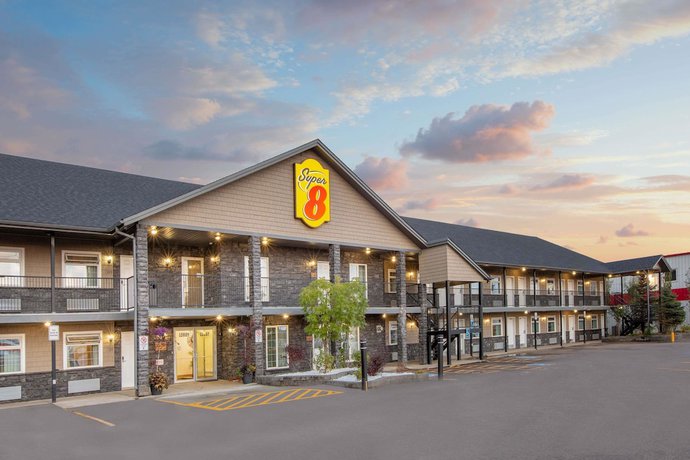 Imagen general del Hotel Super 8 by Wyndham Fort McMurray. Foto 1