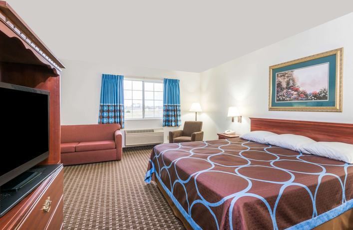 Imagen de la habitación del Hotel Super 8 by Wyndham Gardner, Gardner. Foto 9