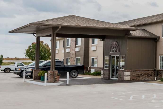 Imagen general del Hotel Super 8 by Wyndham Gardner, Gardner. Foto 1