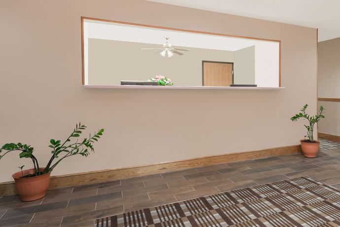Imagen de los interiores del Hotel Super 8 by Wyndham Gardner, Gardner. Foto 13
