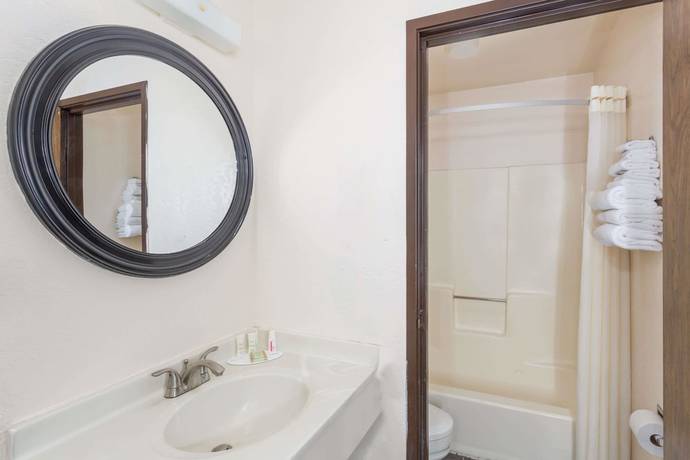 Imagen de la habitación del Hotel Super 8 by Wyndham Goodyear/Phoenix Area. Foto 13