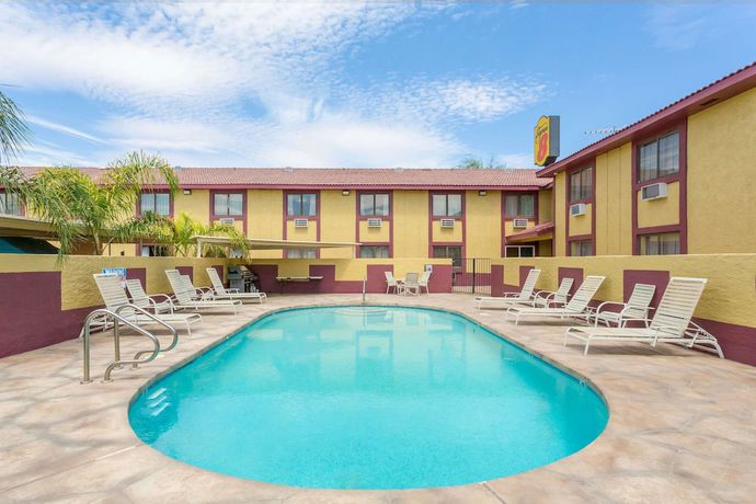 Imagen de la piscina del Hotel Super 8 by Wyndham Goodyear/Phoenix Area. Foto 20