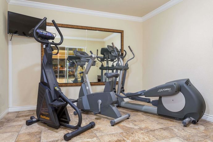 Imagen de los interiores del Hotel Super 8 by Wyndham Goodyear/Phoenix Area. Foto 18