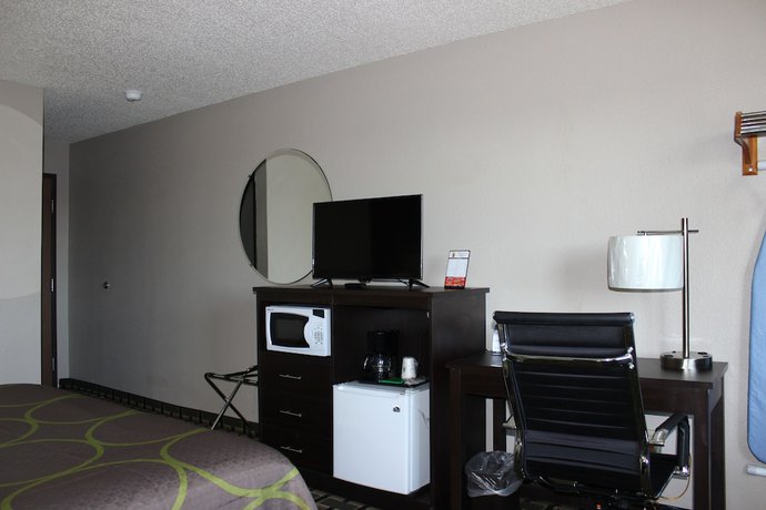Imagen de la habitación del Hotel Super 8 by Wyndham Grand Rapids/Wyoming. Foto 9