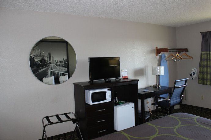 Imagen de la habitación del Hotel Super 8 by Wyndham Grand Rapids/Wyoming. Foto 16