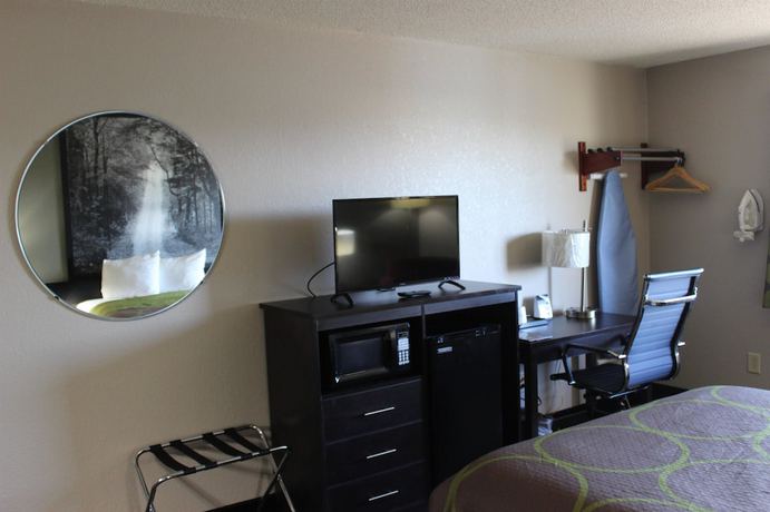 Imagen de la habitación del Hotel Super 8 by Wyndham Grand Rapids/Wyoming. Foto 17