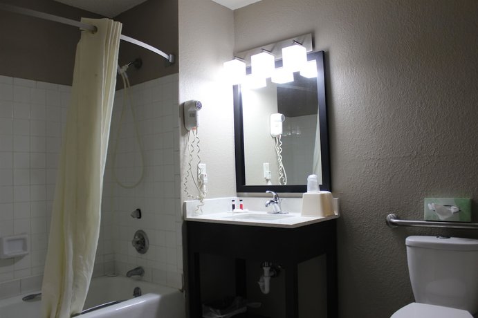 Imagen de la habitación del Hotel Super 8 by Wyndham Grand Rapids/Wyoming. Foto 19