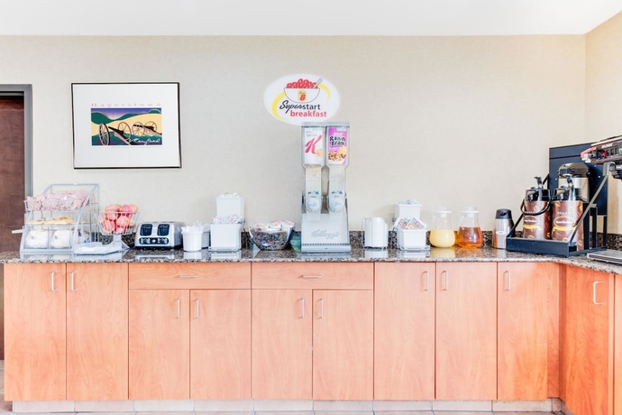 Imagen del bar/restaurante del Hotel Super 8 by Wyndham Hagerstown I-70. Foto 4