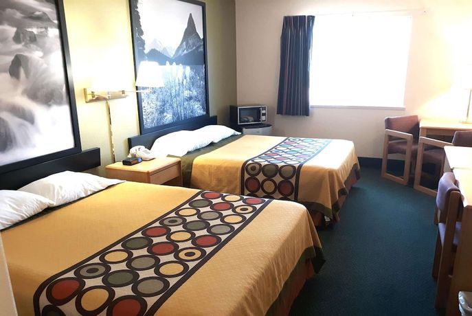 Imagen de la habitación del Hotel Super 8 by Wyndham Hamilton. Foto 13