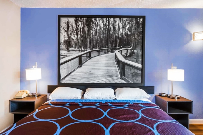 Imagen de la habitación del Hotel Super 8 by Wyndham Hardeeville/Savannah North. Foto 11