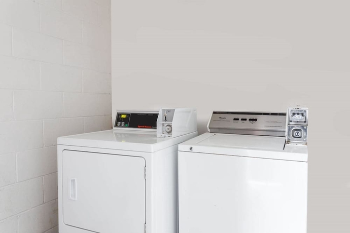 Imagen de los interiores del Hotel Super 8 by Wyndham Hardeeville/Savannah North. Foto 16