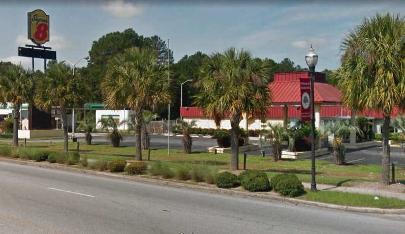 Imagen de los exteriores del Hotel Super 8 by Wyndham Hardeeville/Savannah North. Foto 14