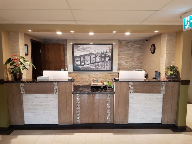 Imagen de los interiores del Hotel Super 8 by Wyndham Hardisty. Foto 20