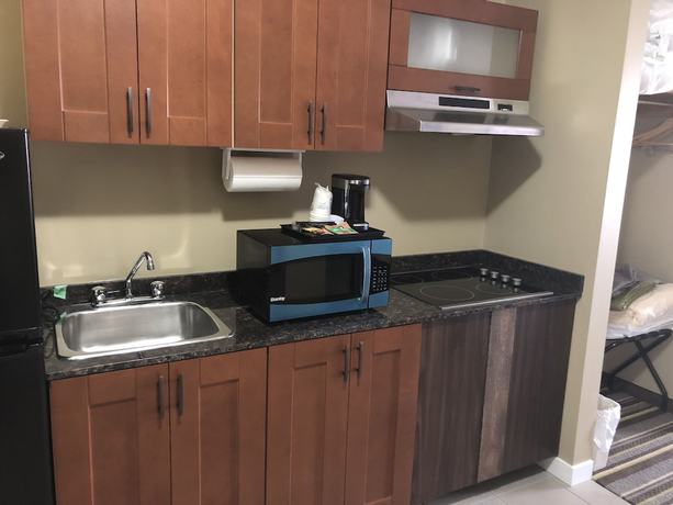 Imagen de la habitación del Hotel Super 8 by Wyndham Hardisty. Foto 15