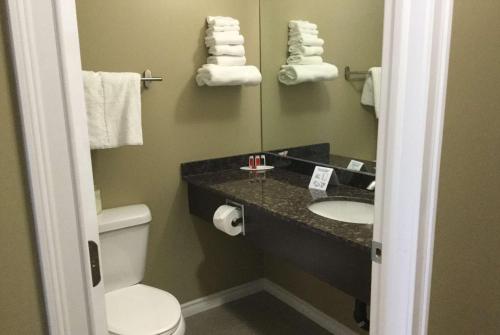 Imagen general del Hotel Super 8 by Wyndham Hardisty. Foto 10