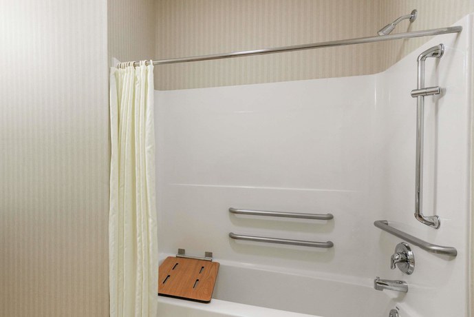 Imagen de la habitación del Hotel Super 8 by Wyndham Harrisburg Hershey North. Foto 8