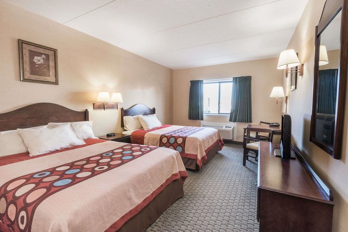 Imagen de la habitación del Hotel Super 8 by Wyndham Henrietta/Rochester Area. Foto 4