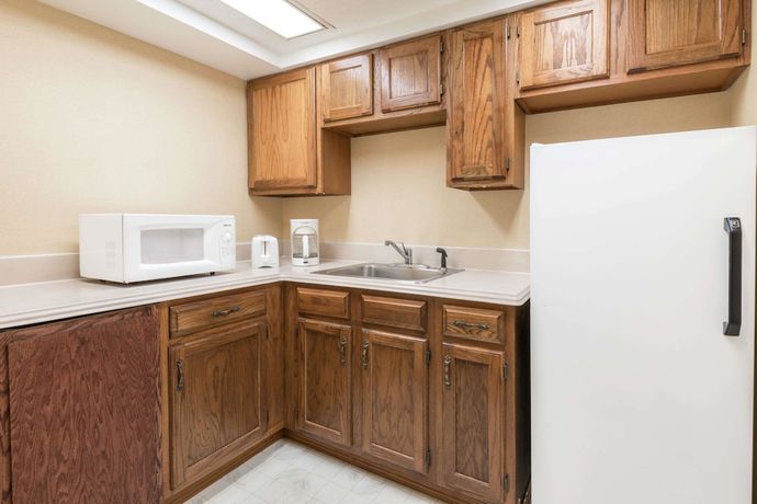 Imagen de la habitación del Hotel Super 8 by Wyndham Henrietta/Rochester Area. Foto 6
