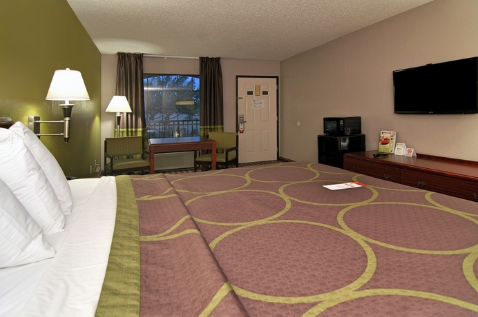 Imagen de la habitación del Hotel Super 8 by Wyndham Houston/Webster/NASA. Foto 10